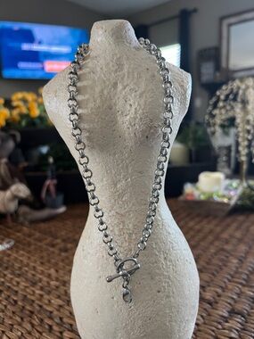 Jewel Kade Polished Silver Toggle Chain Necklace
